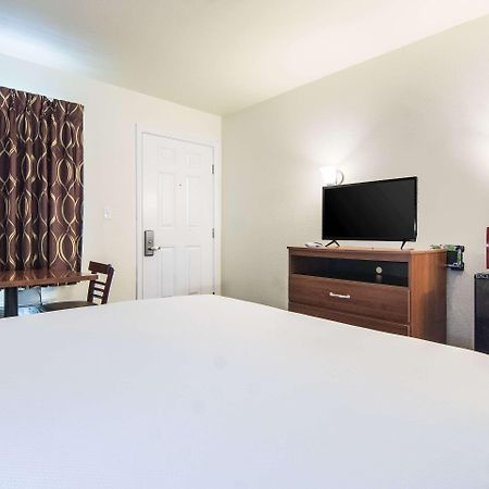 Rodeway Inn Weatherford Buitenkant foto