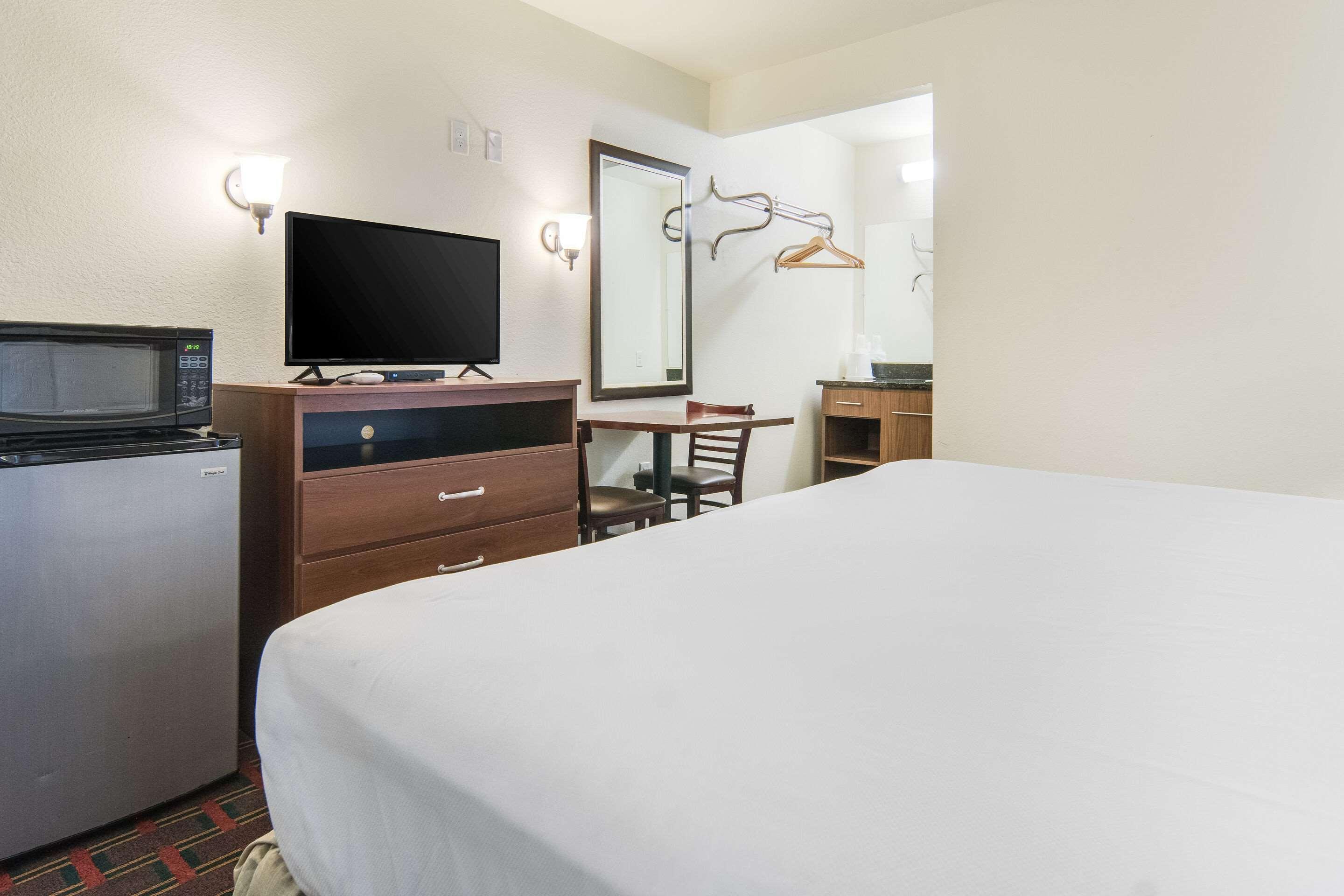 Rodeway Inn Weatherford Buitenkant foto